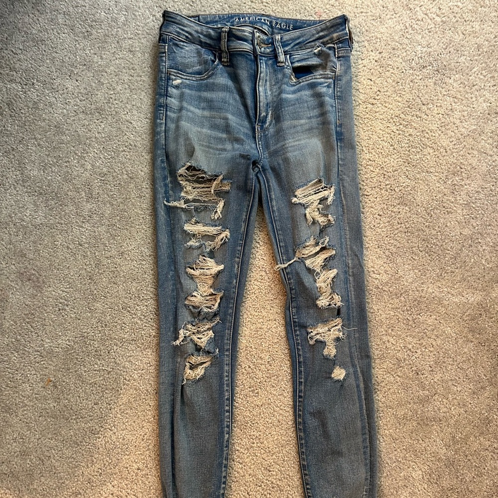American Eagle distressed high rise jeggings